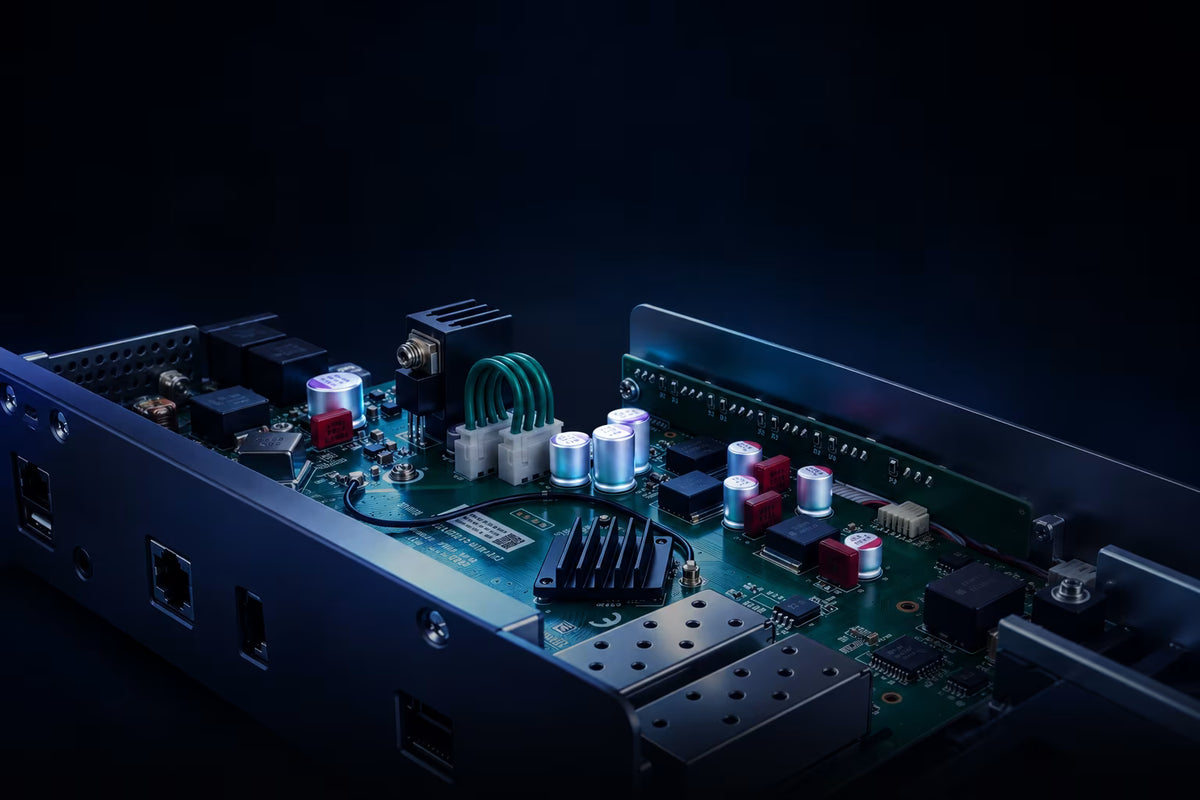 Unit-Wide Japanese Hi-Fi-Grade Capacitors