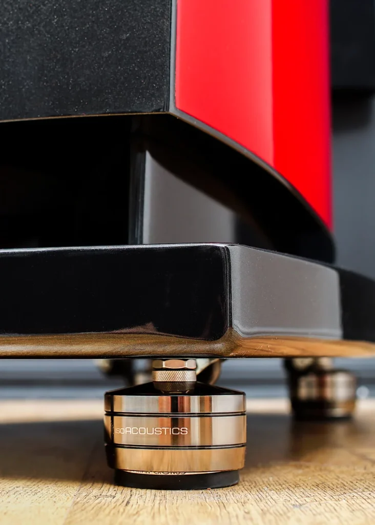 isoacoustics gaia titan series